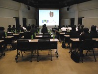 2025/10/18 ��211��w�p�u����^�w����A���C��Ƃ́u�𗬉�v